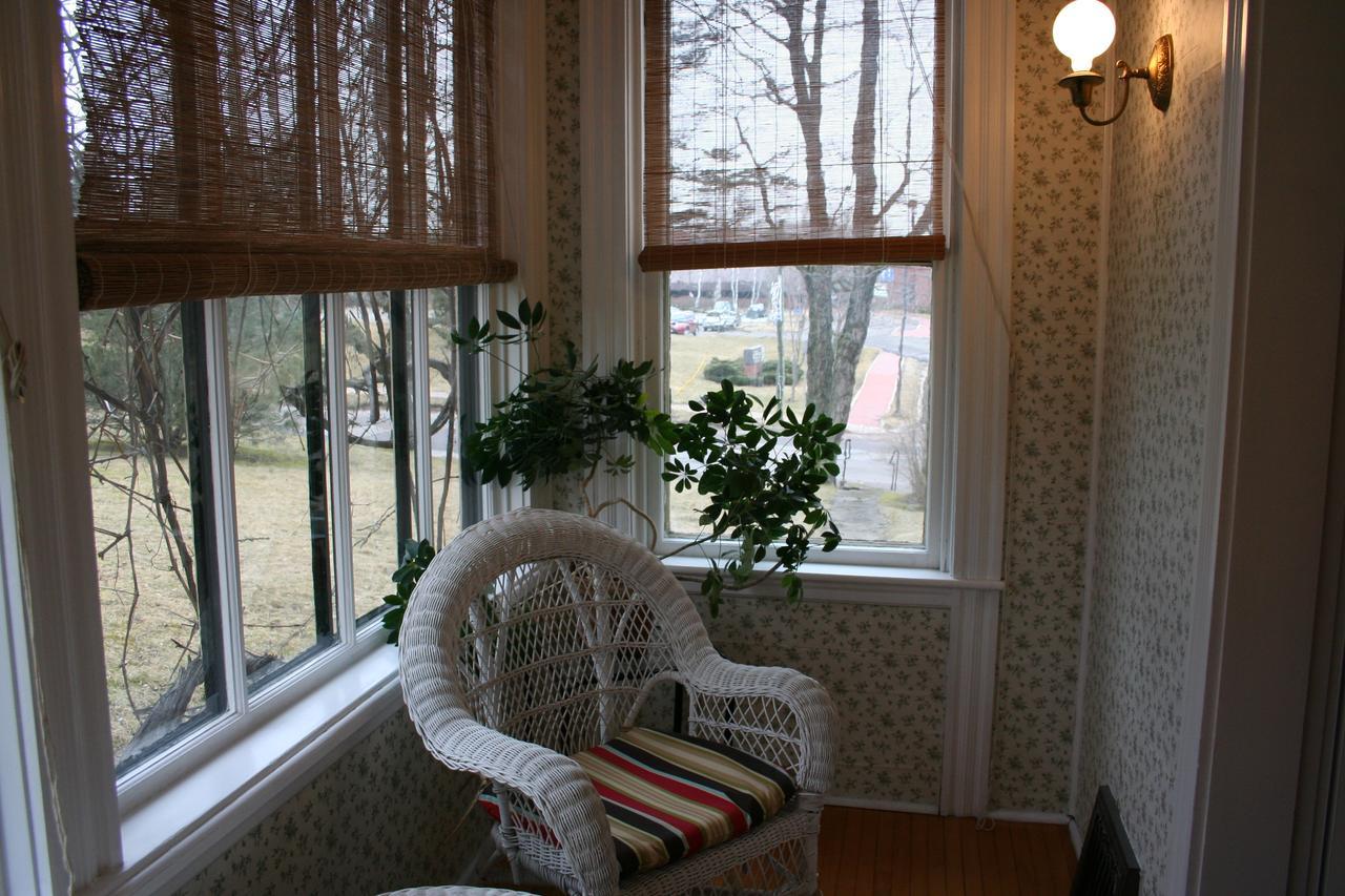 Sackville Bed And Breakfast Экстерьер фото